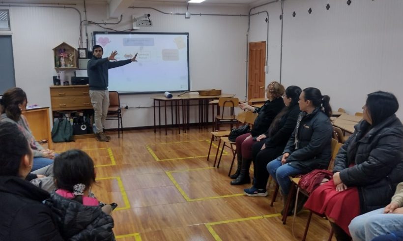 You are currently viewing PASTORAL: LA ALEGRÍA EN LA VIDA FAMILIAR: UN REGALO DE DIOS