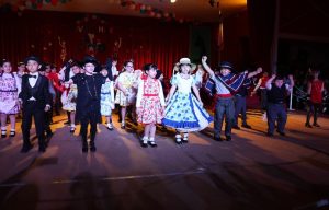  ACTO DE FIESTAS PATRIAS EN EL COLEGIO SAN FRANCISCO DE ASÍS PREBÁSICA A SEXTO BÁSICO: UNA CELEBRACIÓN LLENA DE TERNURA, TRADICIÓN Y ALEGRÍA