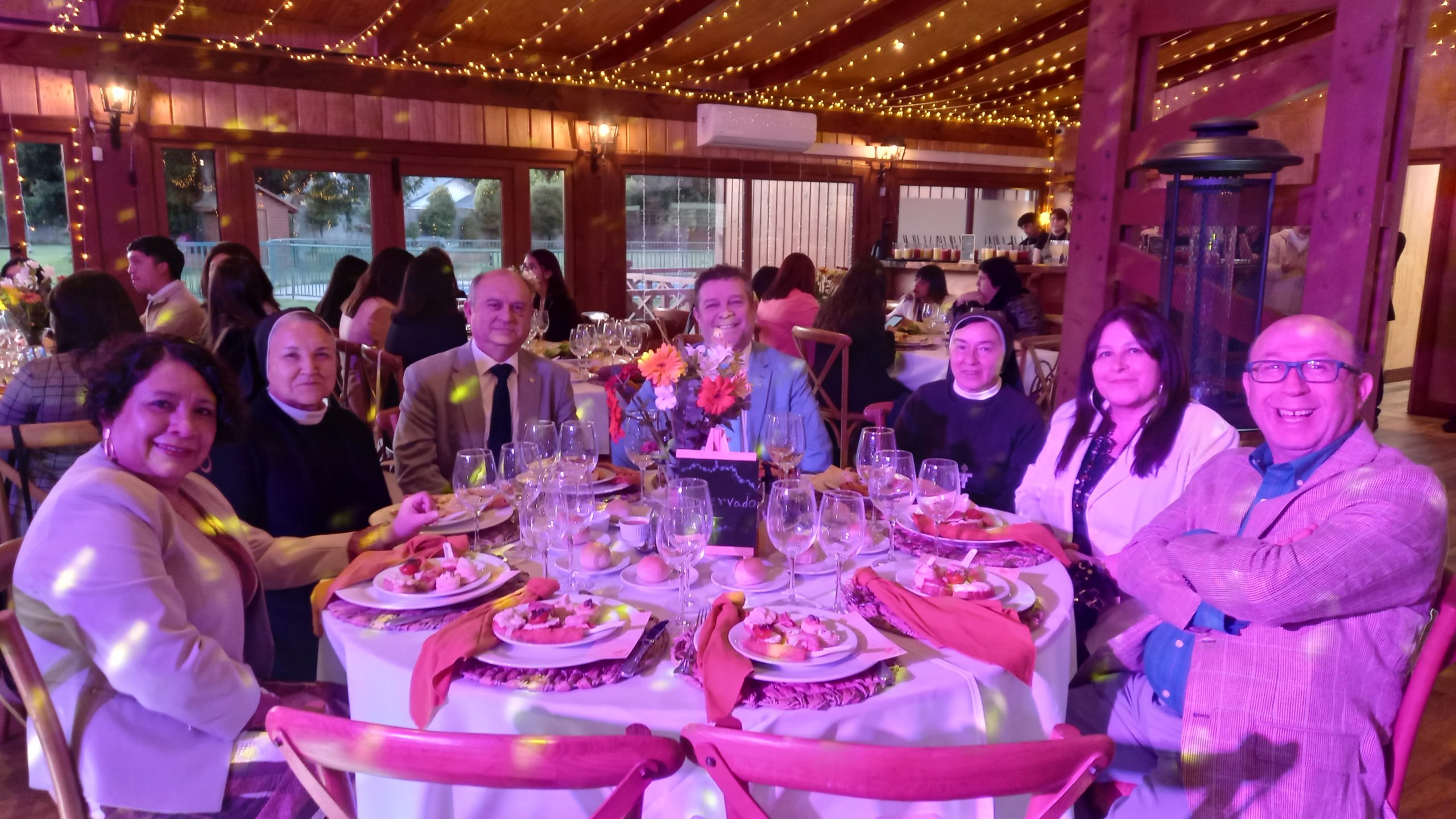 Read more about the article CELEBRACIÓN DEL DÍA DEL PROFESOR Y ASISTENTE DE LA EDUCACIÓN