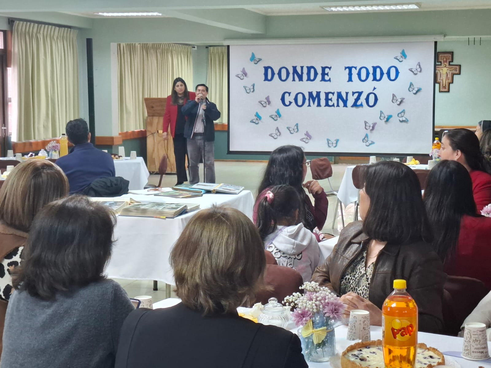 Read more about the article ENCUENTRO DE EX ESTUDIANTES Y EX FUNCIONARIOS DEL COLEGIO SAN FRANCISCO DE ASÍS