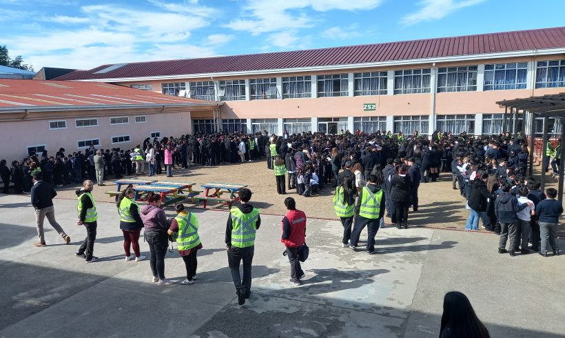 You are currently viewing SIMULACRO DE EVACUACIÓN EN EL COLEGIO SAN FRANCISCO DE ASÍS