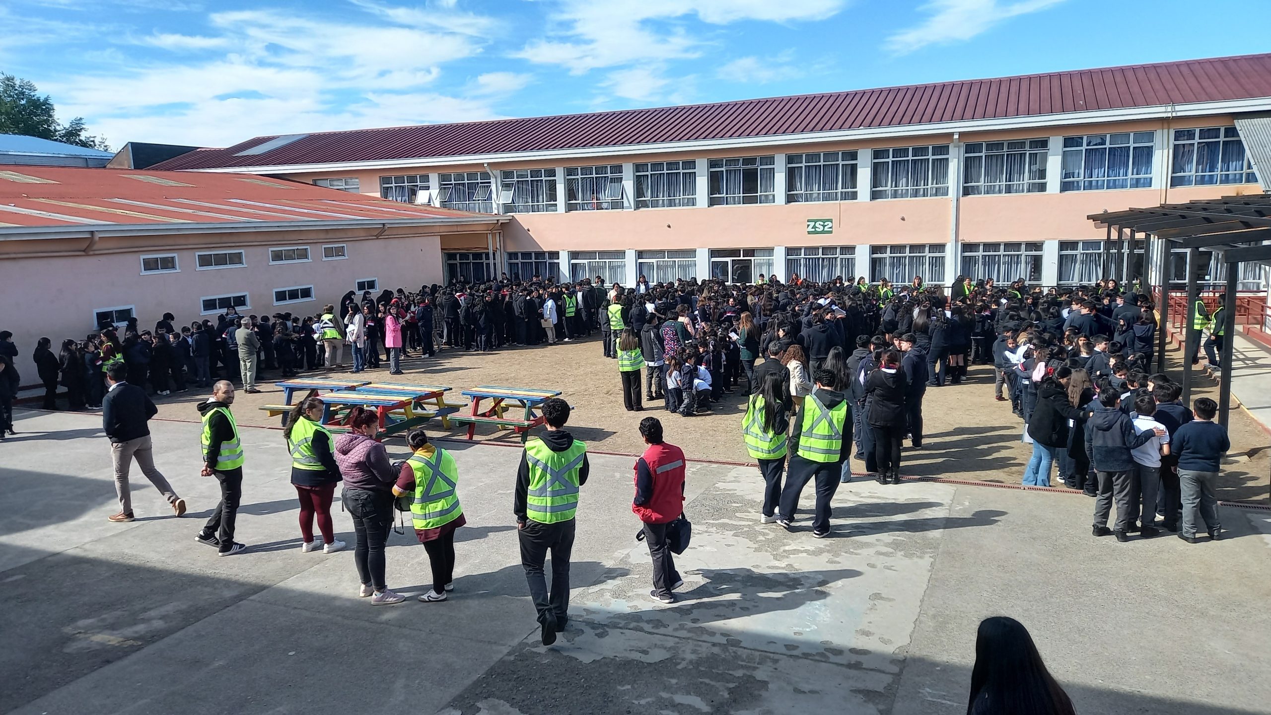 Read more about the article SIMULACRO DE EVACUACIÓN EN EL COLEGIO SAN FRANCISCO DE ASÍS