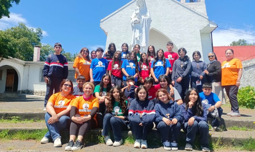 You are currently viewing SALIDA AL MONASTERIO SANTA CLARA DE LAS CLARISAS CAPUCHINAS  DE PUCÓN  DE LA PASTORAL JUVENIL