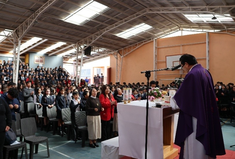 Read more about the article MISA DE INICIO DEL AÑO ESCOLAR