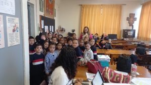  ESTUDIANTES DE PRIMERO BÁSICO PARTICIPAN EN ACTIVIDAD “CONOCIENDO MI COLEGIO”