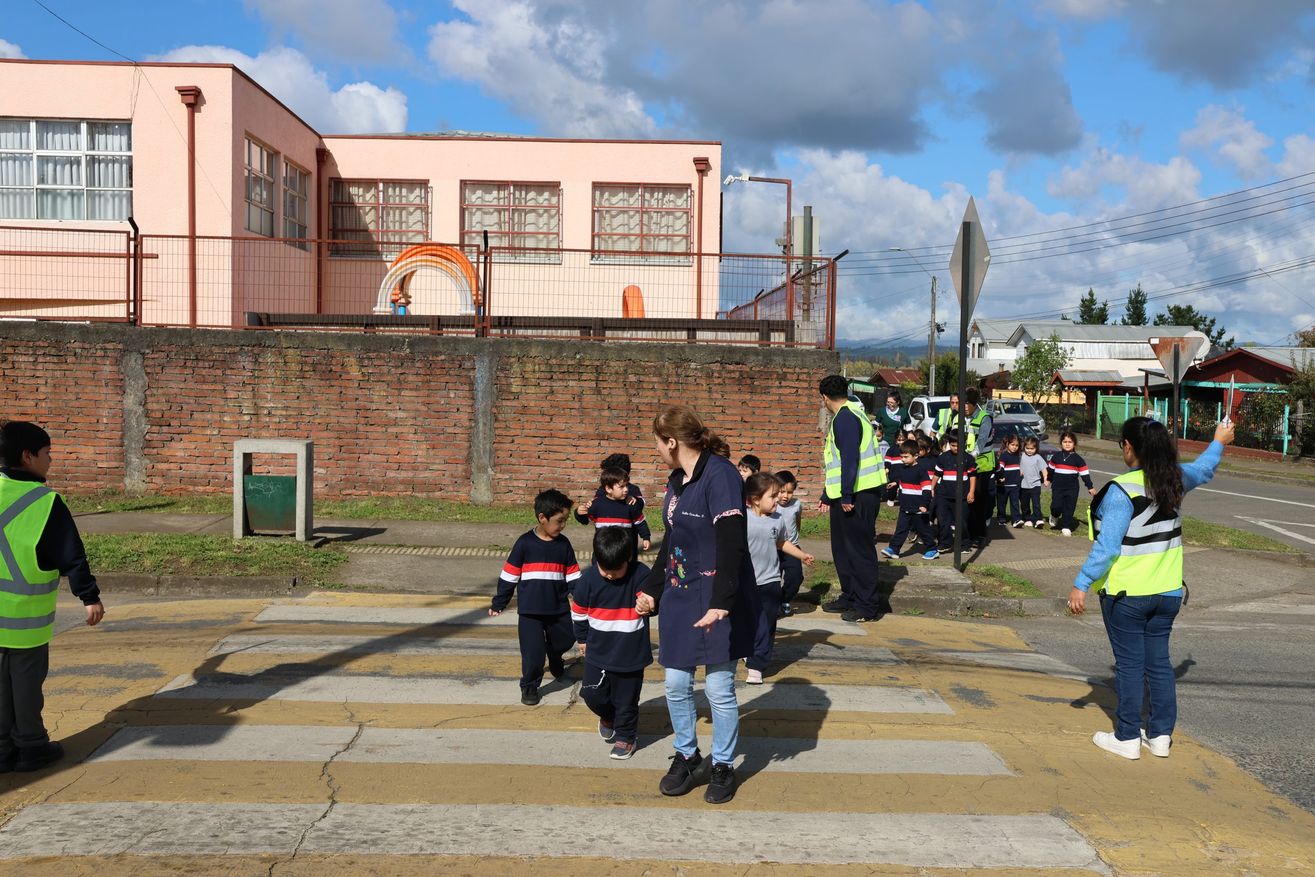 Read more about the article SIMULACRO DE EVACUACIÓN EN LA ZONA DE PÁRVULOS