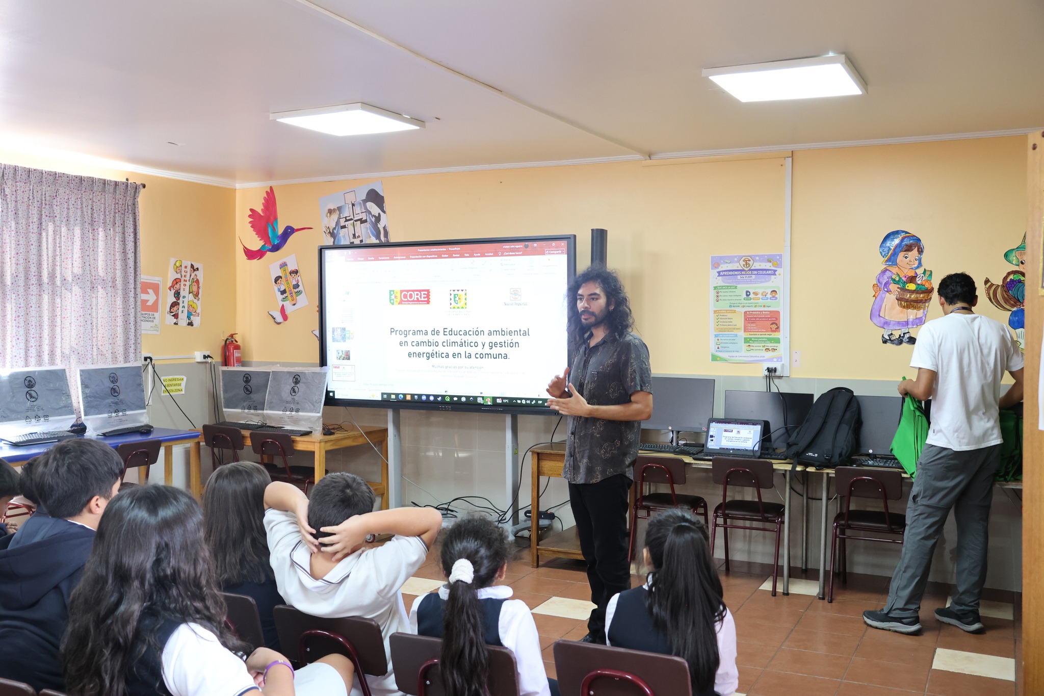 Read more about the article CHARLA EDUCATIVA SOBRE CAMBIO CLIMÁTICO Y GESTIÓN ENERGÉTICA