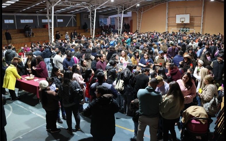 You are currently viewing COMPARTIR FRATERNO DE PADRES APODERADOS ESTUDIANTES Y FUNCIONARIOS EN EL DÍA DE LA FAMILIA