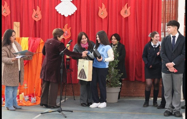 You are currently viewing PREMIACIÓN DEL CONCURSO: “UN LOGO PARA NUESTRA SEGURIDAD ESCOLAR FRANCISCANA