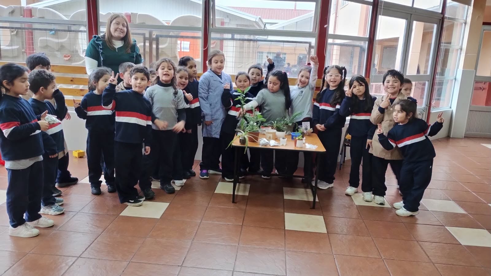 Read more about the article INTERCAMBIO DE PLANTAS Y SEMILLAS FRANCISCANO NIVEL PREBÁSICA